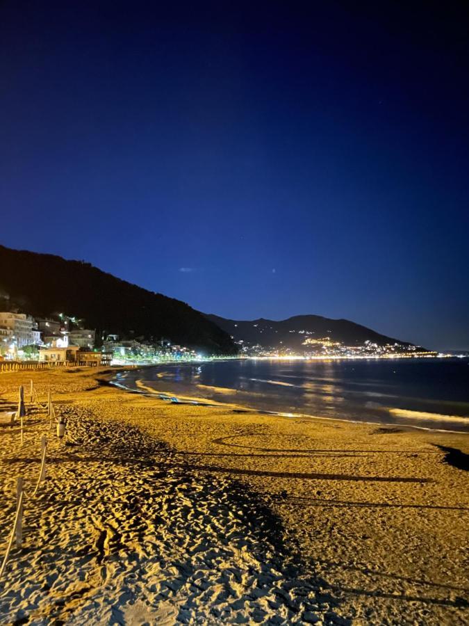 Hotel Del Golfo Laigueglia Ngoại thất bức ảnh
