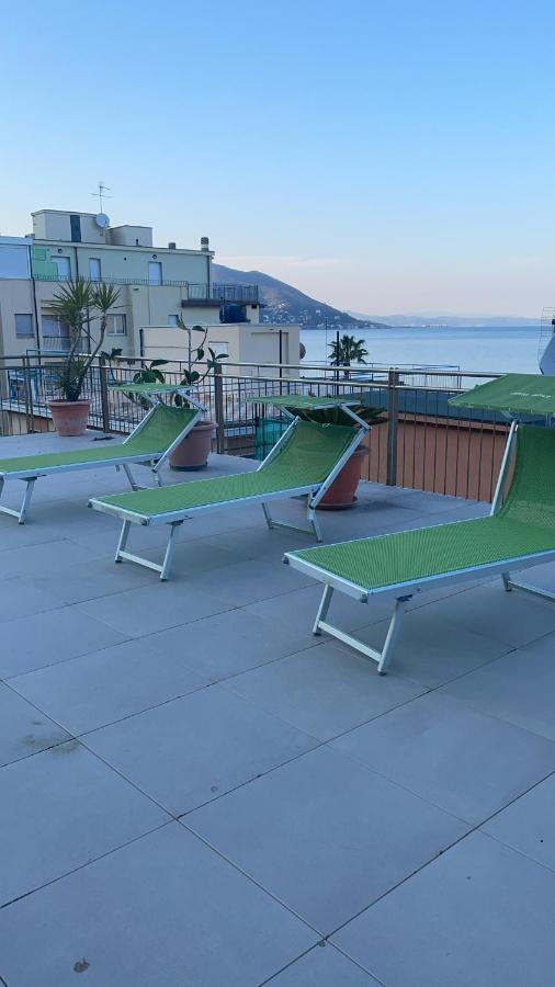 Hotel Del Golfo Laigueglia Ngoại thất bức ảnh